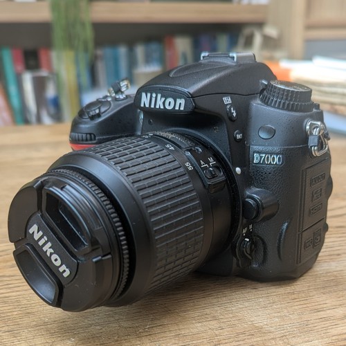 Nikon d7000 slr - nikon,