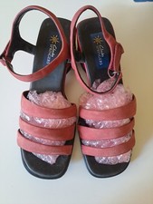 Clarks Springers Coral Nubuck Strap Sandals Size 7D EU 40