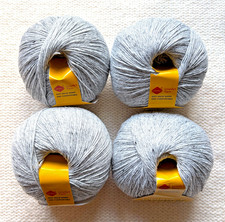 4 balls x 50g Cashmere yarn 