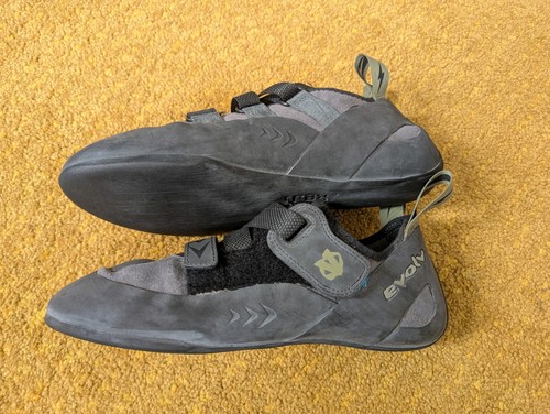 Evolv kronos climbing shoes - climbing,