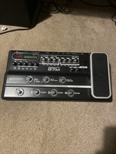 ZOOM G7.1UT GUITAR EFFECTS
