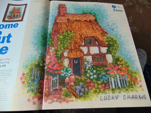 Lilliput lane cottage lucky - lane,