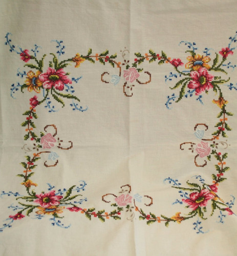 Vintage hand embroidered - hand,