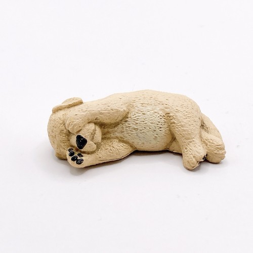 Dog hide seek - panda's, ana