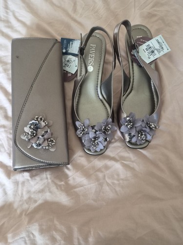 Stunning ladies pavers sandals - stunning,