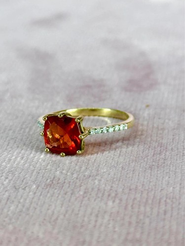Red andesine diamond gold - red,