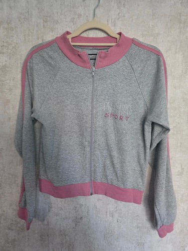 Qed grey pink cropped - &,