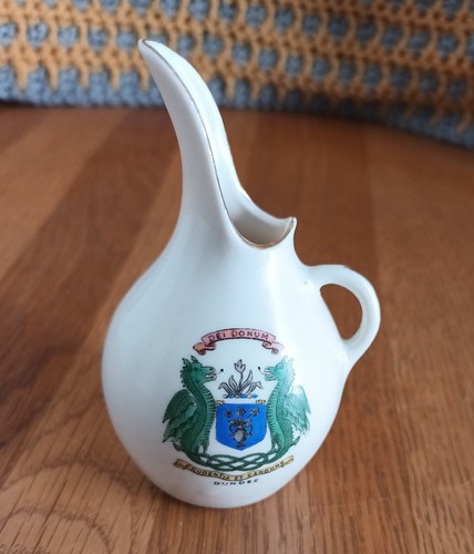 Dundee crested ware produced - crested,