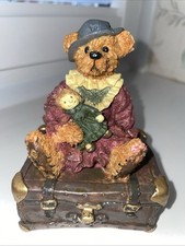 Regency Fine Arts “Constance” Figurine No 3413/4000 1997 Bear With Doll/Suitcase