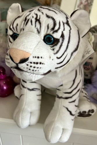 Gorgeous realistic cuddly - gorgeous,