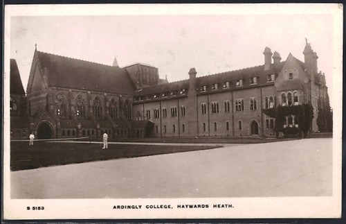 Postcard haywards heath - haywards,