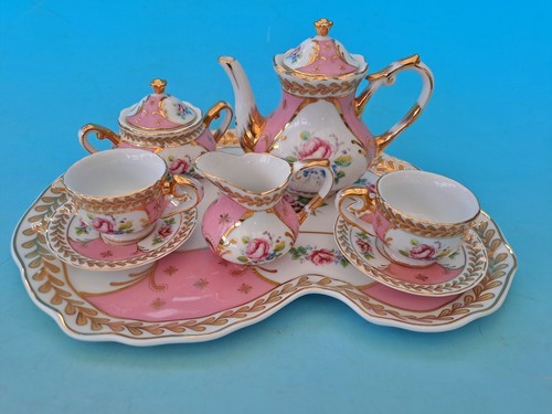 Vintage regal miniature - vintage,