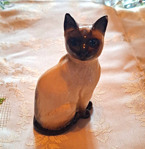 Beswick 1887 siamese cat - beswick,