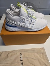 Size 9.5 - Louis Vuitton