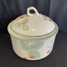 Wedgwood "Raspberry Cane"