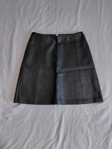 Simple black grunge gothic - black,