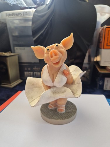 Marilyn monroe pig ornament - "marilyn,