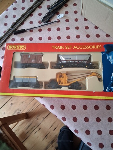 Hornby r6227 assorted freight - hornby,