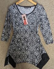 NEW 'NINA LEONARD' (QVC)  PAISLEY FLARE TOP!