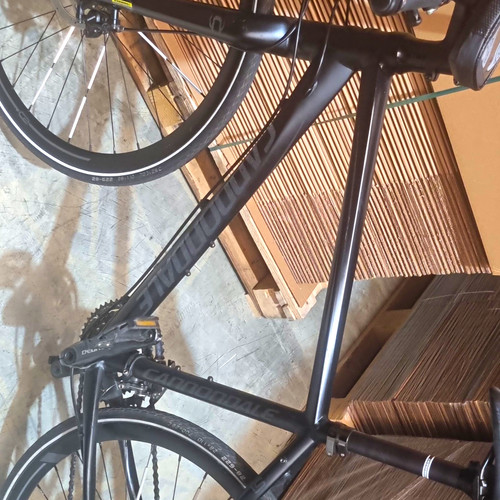 Cannondale road bike 700c - bike,