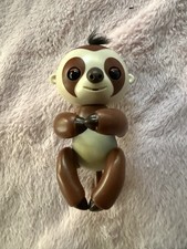 Baby Sloth Fingerlings Toy