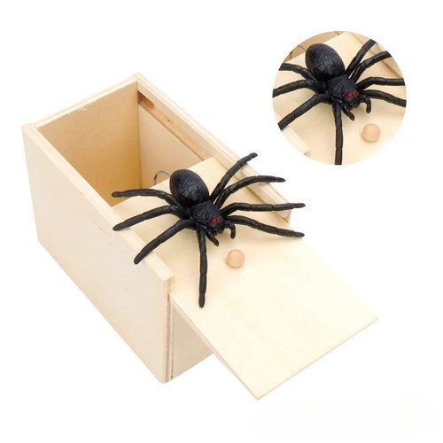 Spider scare prank - box, wooden