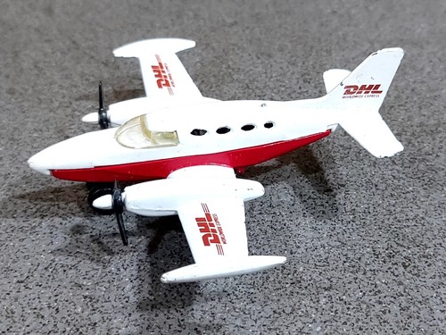 Matchbox cessna 402 - cessna,