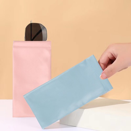 Magnetic glasses case with - case,