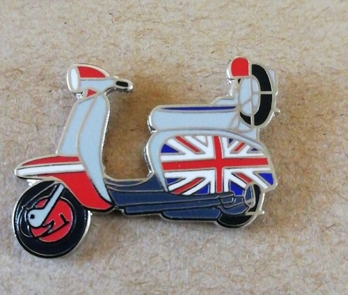Grey with flag - with, scooter