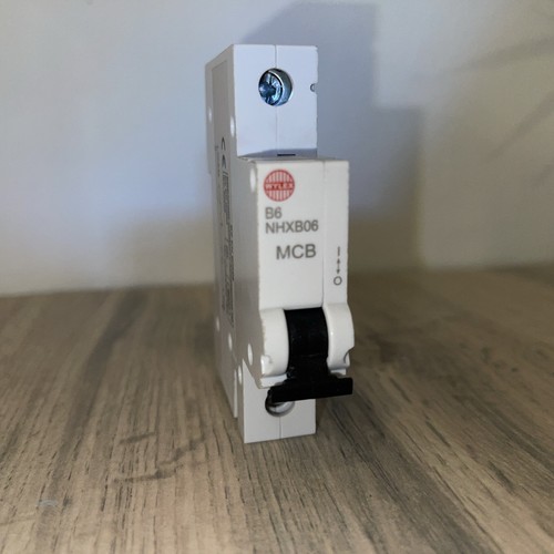 Wylex amp curve - wylex, b