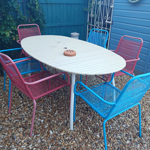 Wooden top oval patio dining - top,