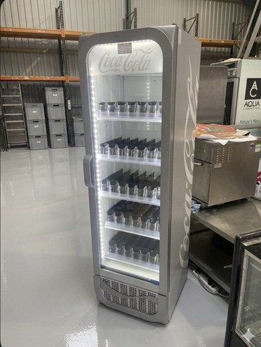 Commercial frigoglass upright