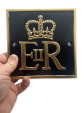ERII Queen Elizabeth The Crown