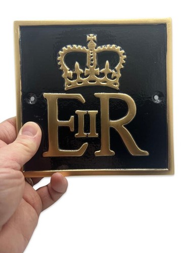 Erii queen elizabeth - queen,