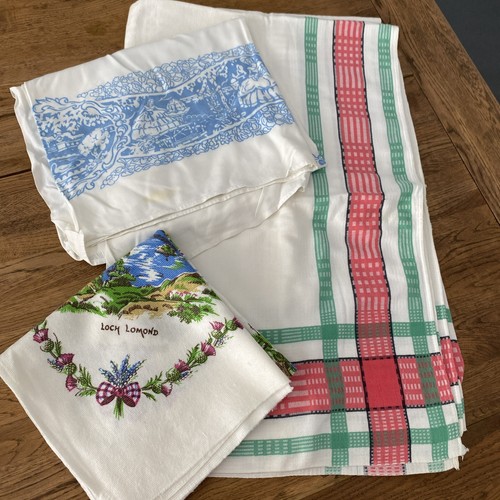 Vintage tablecloths white - tablecloths,