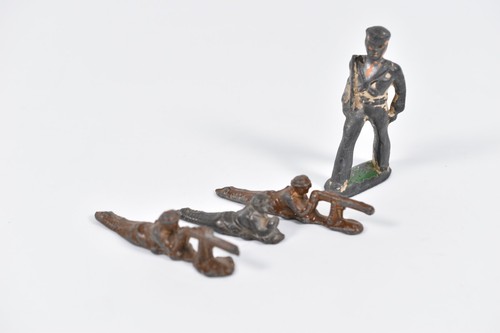 Vintage lot tin - 4, /