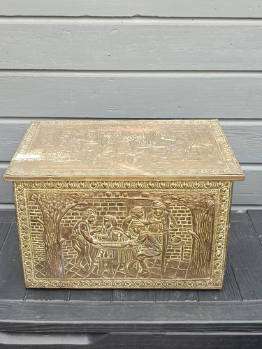 Vintage embossed brass log box - embossed,