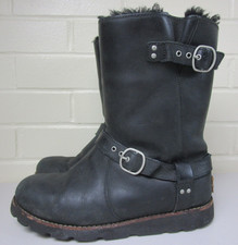 UGG Noira Leather Waterproof