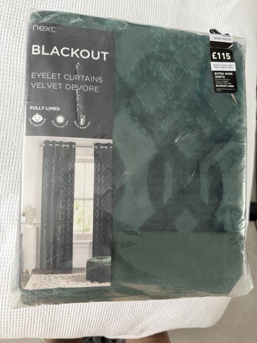 Next blackout dark green - next,
