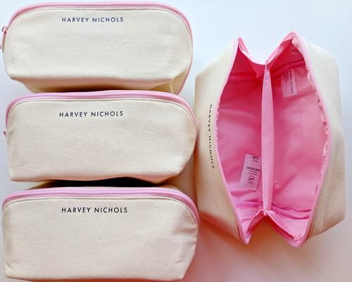 Harvey nichols flat lay - flat,