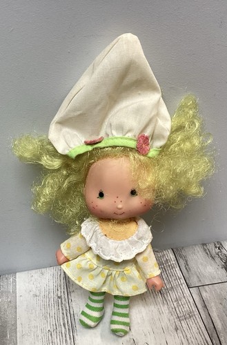 Vintage strawberry shortcake - vintage,