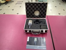 AKG C214 Condenser Microphone