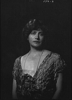 Photo mrs harwood 1910s - photo:mrs,