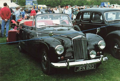 Vintage car photo approx - ., 10