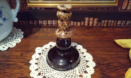 Candlestick brown honeycomb