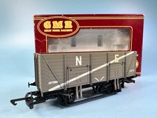 Airfix GMR 54369-3 20 Ton Mineral Wagon LNER 'NE' Plank Grey  - OO GAUGE