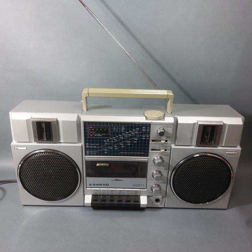 Vintage sanyo m9815l boombox - sanyo,
