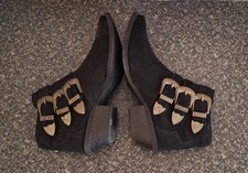 * RAVEL * REAL SUEDE CUBAN HEEL COWBOY WESTERN BOOTS (PEWTER BUCKLES & TIPS)UK 4