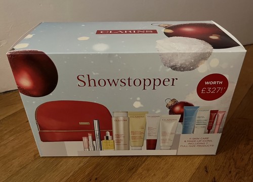 Clarins showstopper gift - clarins,