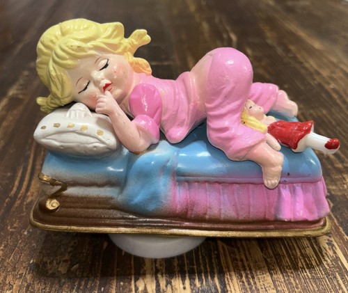 Musical girl figurine sucking - girl,